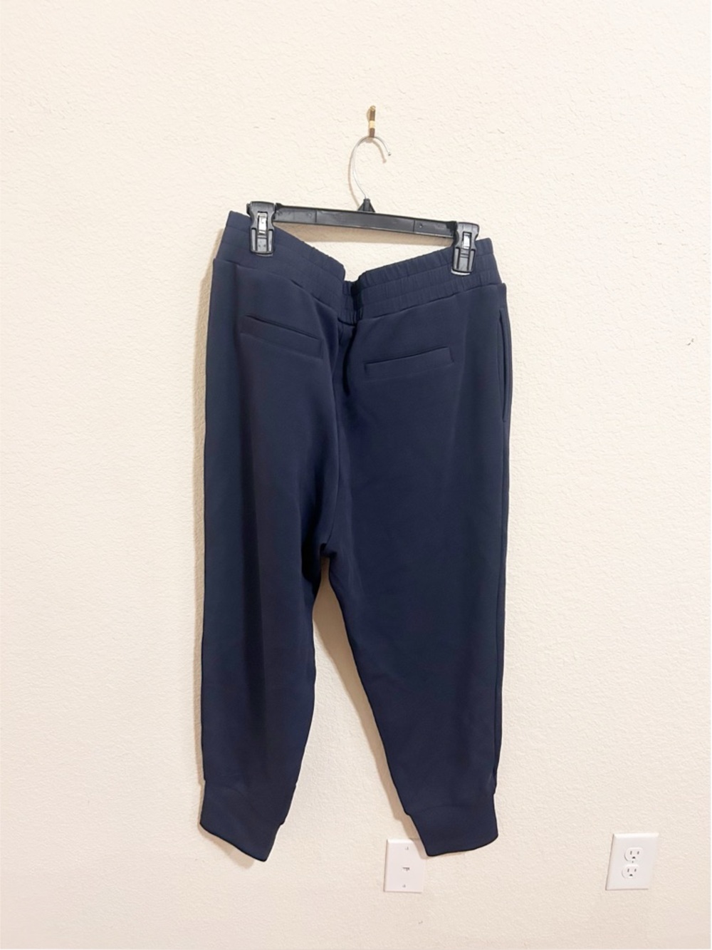 NWT Varley The Slim Cuff Pants 25” Navy - Picture 5 of 5